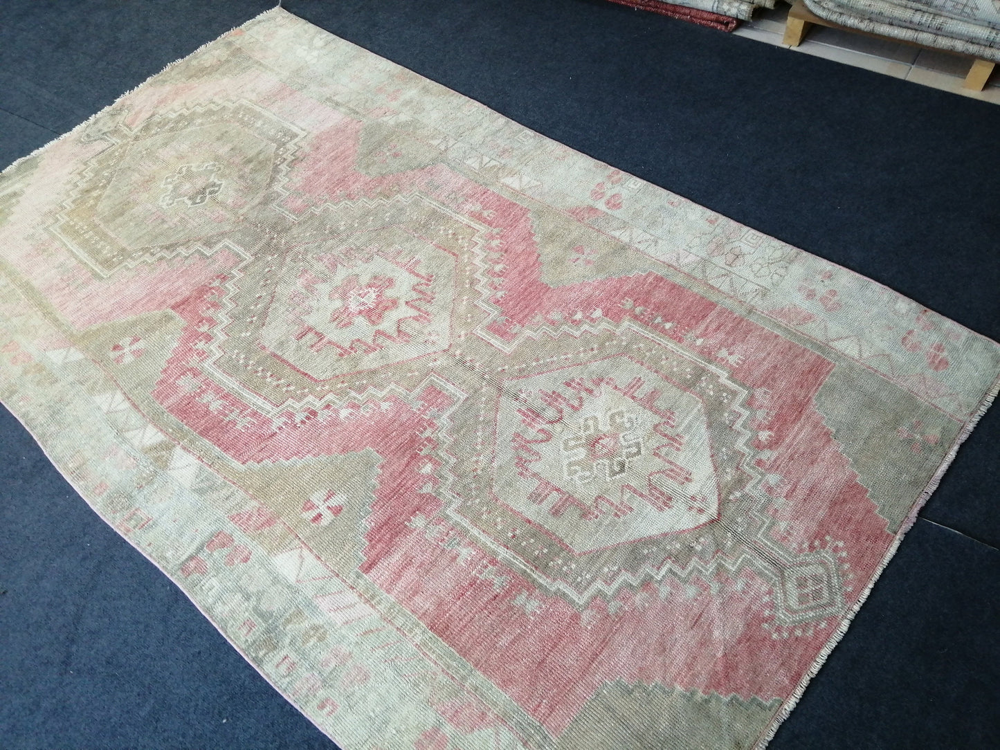 MUTED OUSHAK RUG 5x8 Faded Wool Rug, Turkish Oushak Rug, Farmhouse Rug, Vintage Rug, Oriental Rug Pink Wool rug