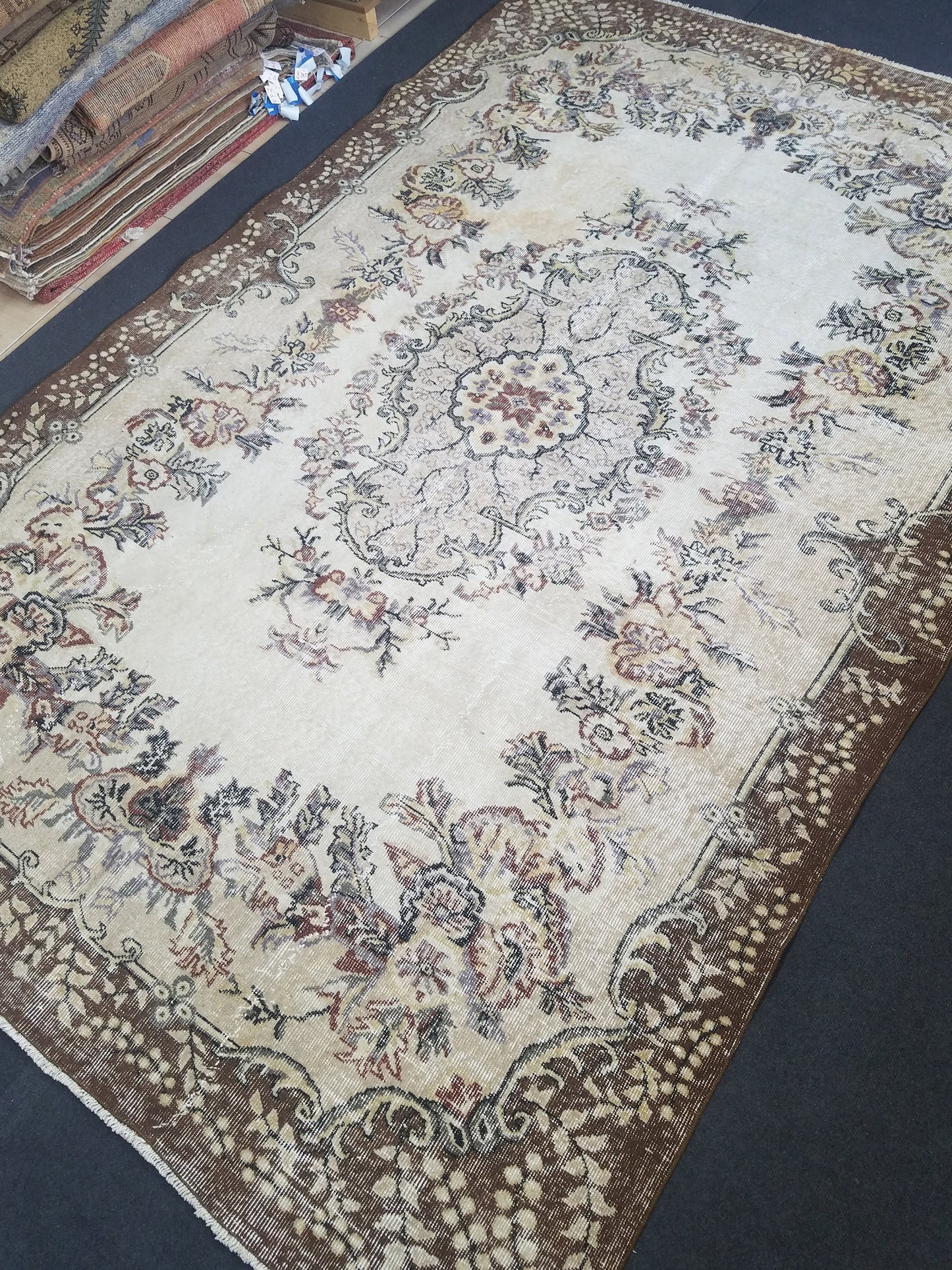 7x10 feet large oushak wool rug, turkish handmade oversize area rug, muted living room rug, vintage dining room wool rug,kids room large rug