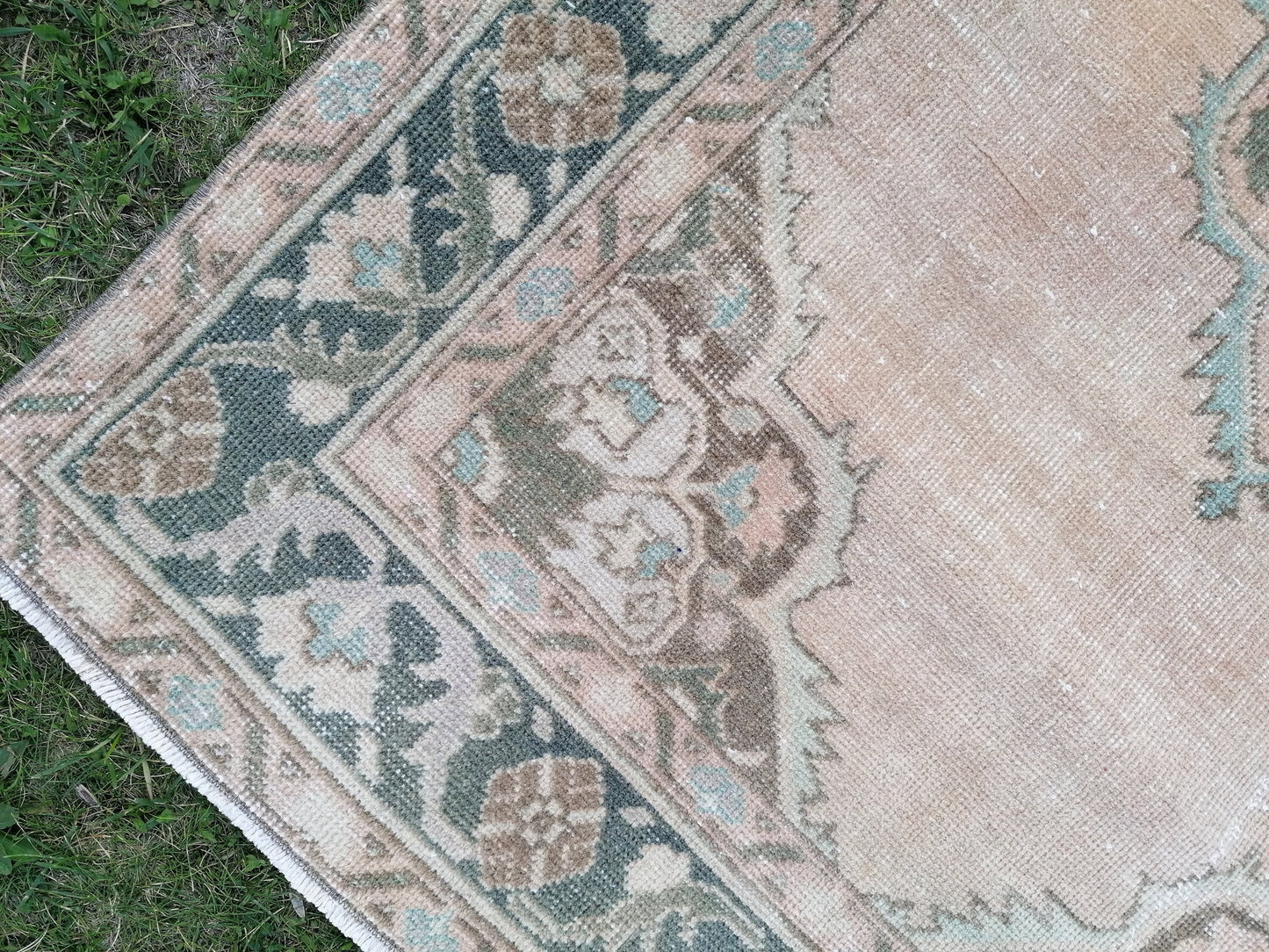 Natural handmade wool rug 3'5x5'4 living room rug, bohemian rug, vintage rug,oushak rug, entery rug