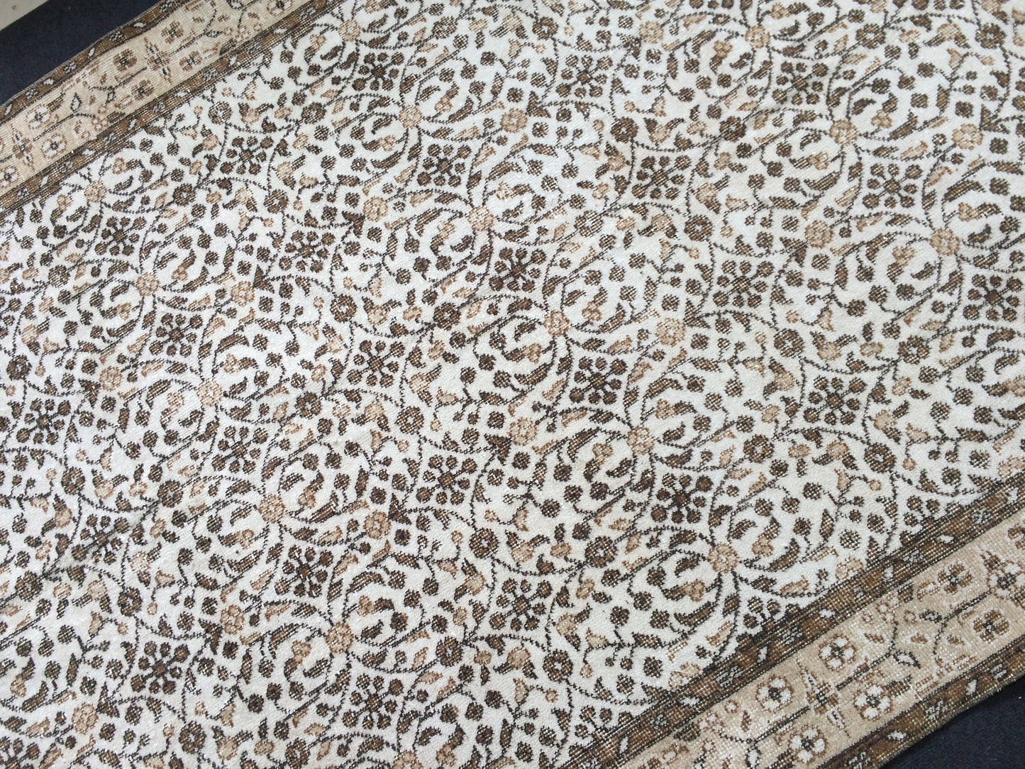 Hand Made Rug Turkish Vintage Rug Oushak Rugs Rustic Rug Wool Oushak Rugs floral Farmhouse Rug, Pastel Vintage Rug Muted Neutral Wool Rug