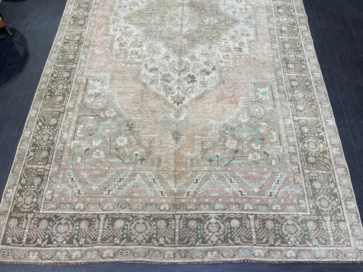 Vintage Rug, Handmade 6 x 11.2 Rug, Muted Oushak Rug Rustic Persian Rug, Turkish Rug, Hand Knotted Wool rug, Vintage Oriental Rug
