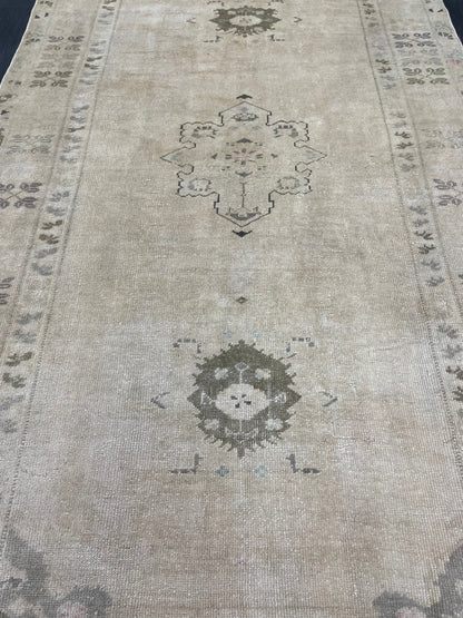 Muted Wool OUSHAK RUG TURKISH 4.8 x 9.4 Rug Muted Persian Rug Vintage Oriental Rug Vintage Handmade Rug Wool Vintage Hand Knotted Rug