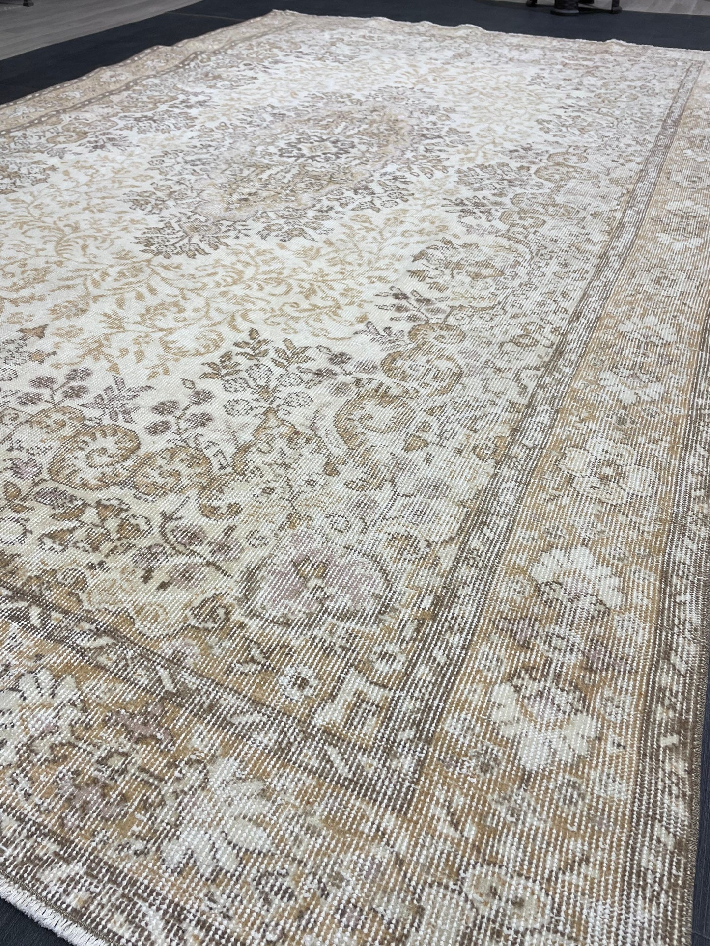 Muted Vintage RUG 6.5 x 10.3 TURKISH Rug Distressed Vintage Turkish Rug Muted Oushak Rug Large Persian Rugs Vintage Oriental Rug 7x10