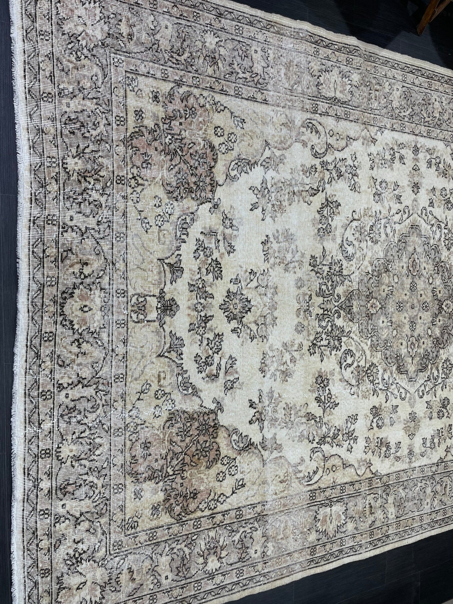 Muted Vintage Rug Neutral 7 x 10.5 Persian Rug Vintage  Rug Wool Oushak Rug Neutral Handmade Rug Vintage Turkish Rug Hand Knotted Rug
