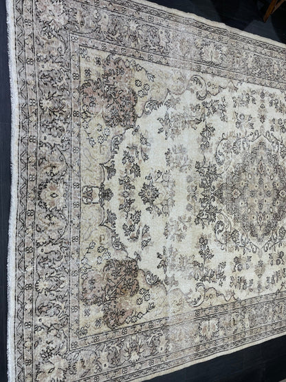 Muted Vintage Rug Neutral 7 x 10.5 Persian Rug Vintage  Rug Wool Oushak Rug Neutral Handmade Rug Vintage Turkish Rug Hand Knotted Rug