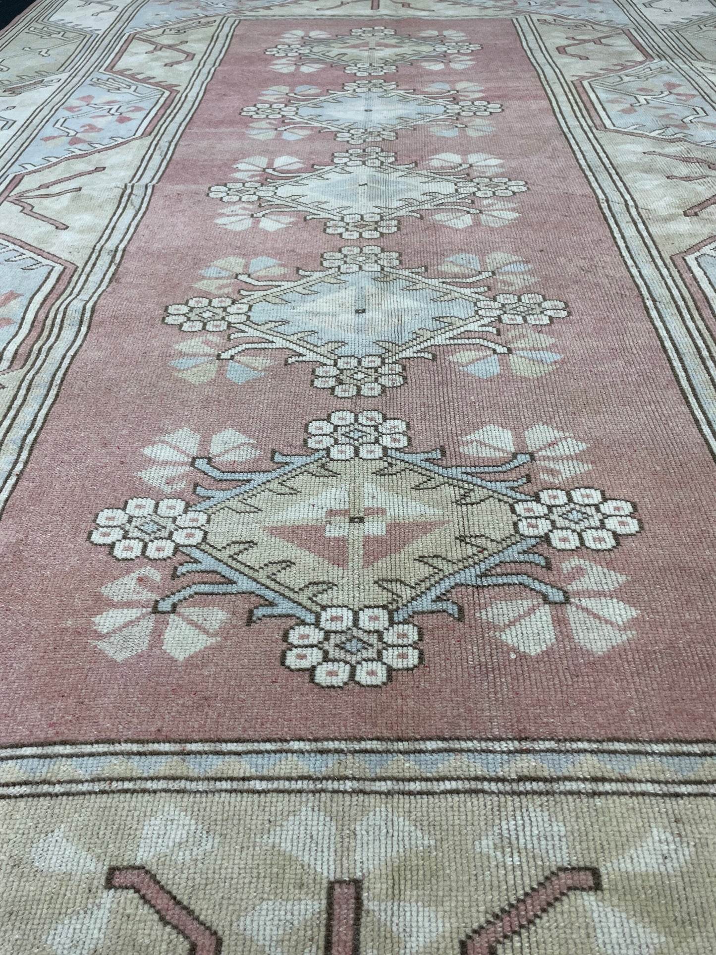 Muted Persian RUG 6.6 x 9.8 Turkish Oushak Rug Vintage Rug