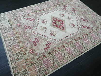 WOOL RUG Turkish Area Rug 5.3 x 7 Pink Vintage Rug Fan Hand Made Cute Oushak Rug Persian Muted Rug Earth Tones Rug Wool Pile Rug Rustic Rug
