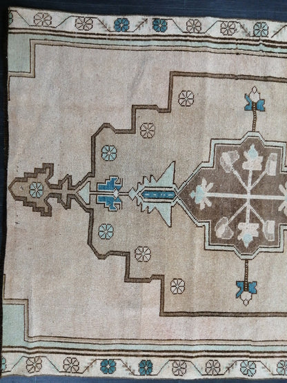 Oushak Runner Rug 4 x 8.2 ft Vintage Runner Rug Vintage Runner Rug Hallway Runner Rug Kitchen Runner Rug Wool Runner Rug Wool Oushak Rug