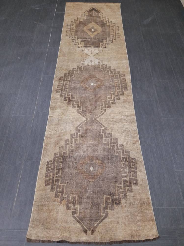 Neutral Vintage Runner Rug 2.7 x 10.3 Brown Vintage Runner Rug Turkish Hallway Runner Kitchen Runner Wool Runner Rug Oushak Runner No Dye
