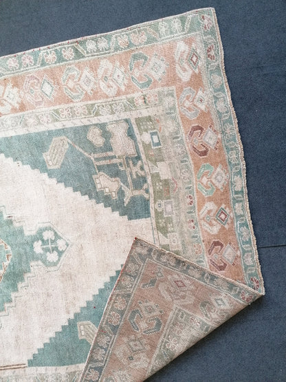 Vıntage rug 5'5x8'9 turkish vıntage rug, oushak large rug, hand made wool rug, area rug, bohemian rug, living room rug