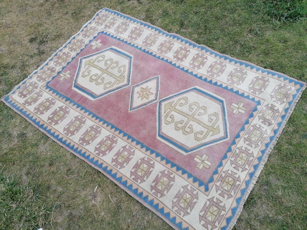 Turkish wool rug, vintage hand made rug, oushak pink rug 4'4x6'3 living room rug, area rug