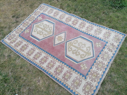 Turkish wool rug, vintage hand made rug, oushak pink rug 4'4x6'3 living room rug, area rug