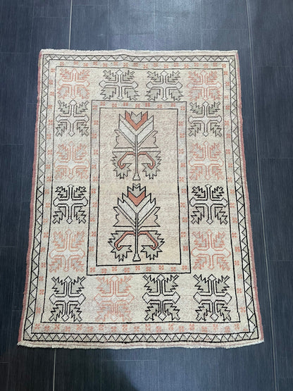 Vintage Rug, Oushak Rug, Wool Handmade  3.5 x 4.9 Rug, Persian Rug, Turkish Rug, Hand Knotted Wool Rug