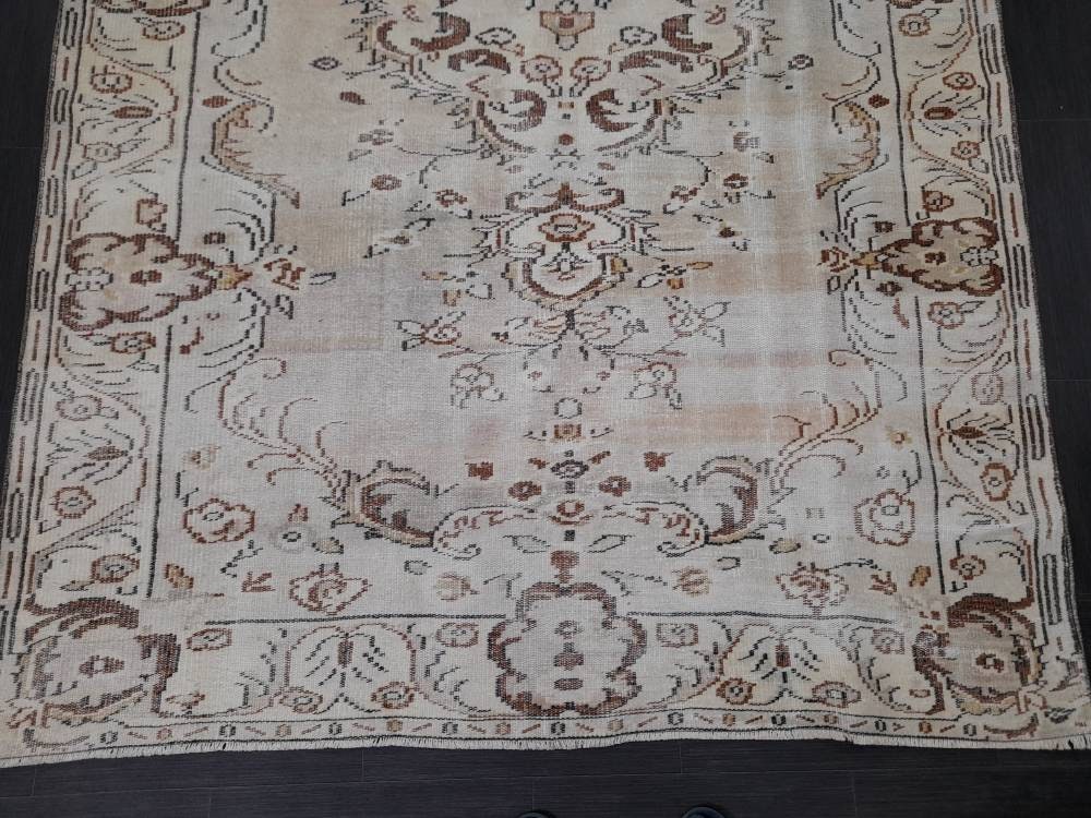 Neutral Oriental Rug TURKISH Rug 6 x 9.6 Distressed Vintage Antique Rug Vintage Wool Distressed Rug Neutral Hand Made Rug