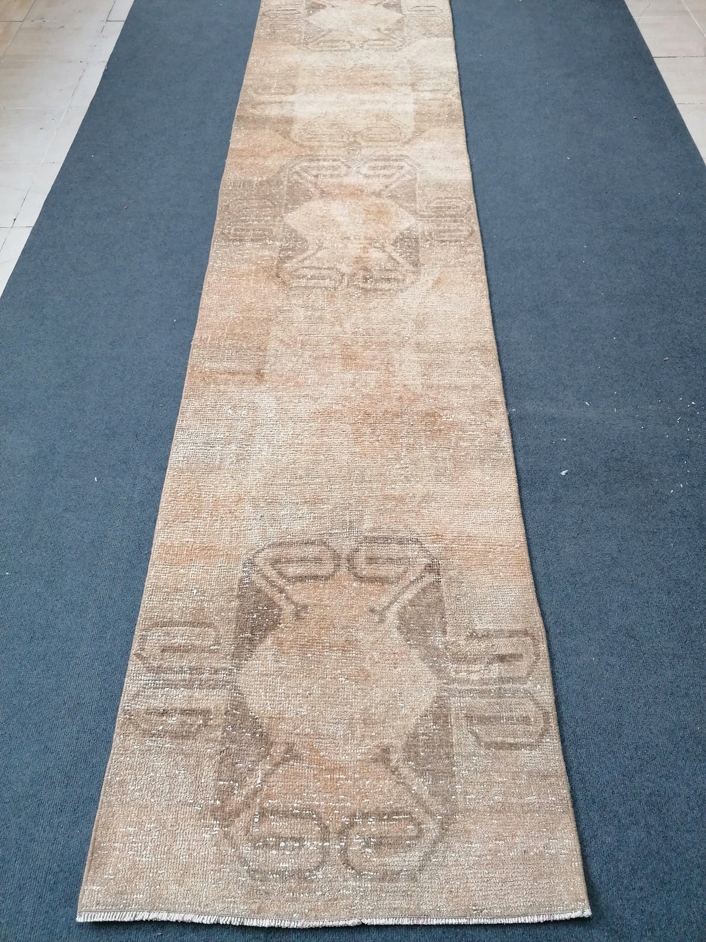 11'x2'5 turkish runner rug, vintage runner rug, vintage oushak runner rug, hallway runner, kitchen runner rug, anatolian wool runner