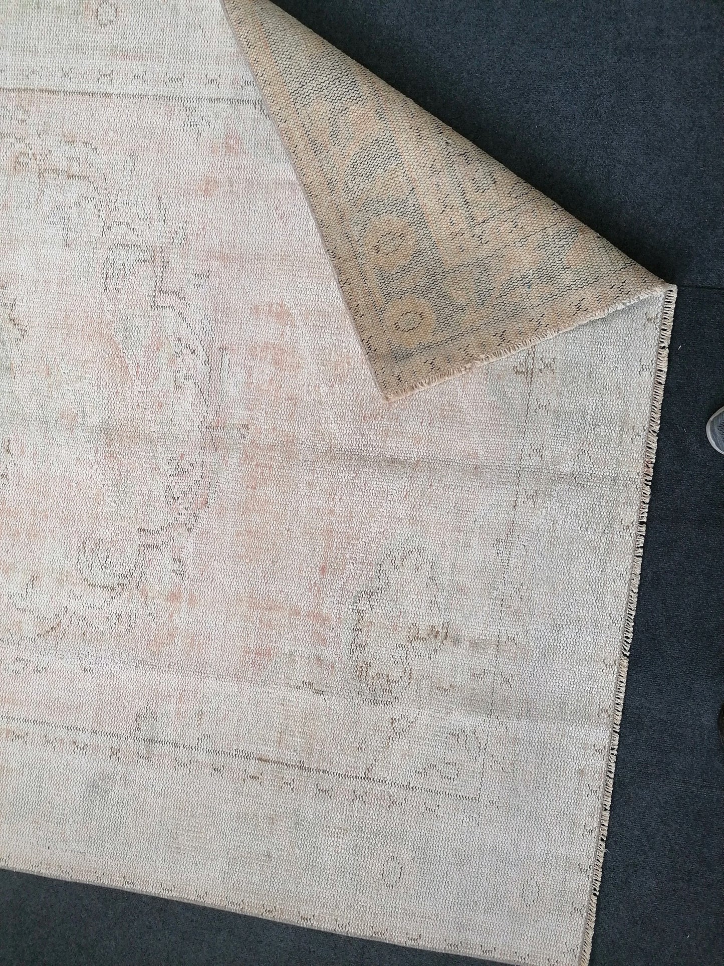 Distressed vintage rug 5'8x9 muted hand made rug, faded antique rug, rustic rug, floral rug turkish rug farmhouse rug,vintage rug, wool rug