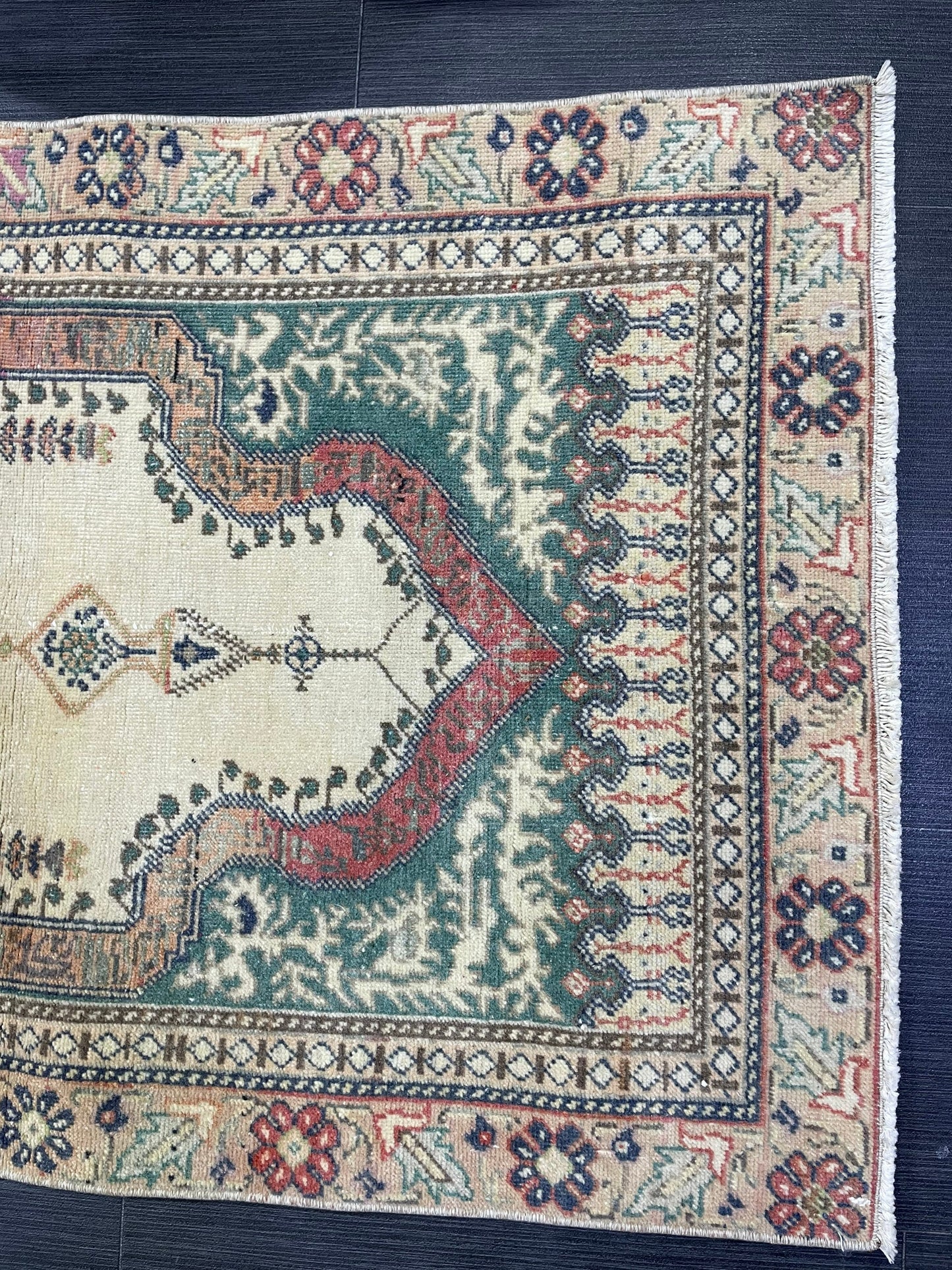 Vintage Turkish Rug, Fine Hand Knotted Rug, 2.5 x 3.10 Living Room Rug, Bathroom Rug, Vanity Rug, Vintage Oushak Rug, Wool Vintage Rugs,