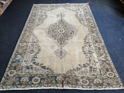 5.3 x 8 TURKISH Muted Rug Vintage  Rug Vintage Persian Rug Wool Oushak Rug Hand Made Rugs Vintage Turkish Rug