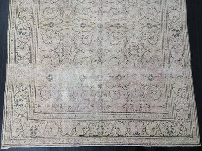 Muted Distressed Vintage Rug 9.2 x 6 Turkish  Rug, Muted Rug Oushak Rug Floral Rug Oriental Rug Antique Rug