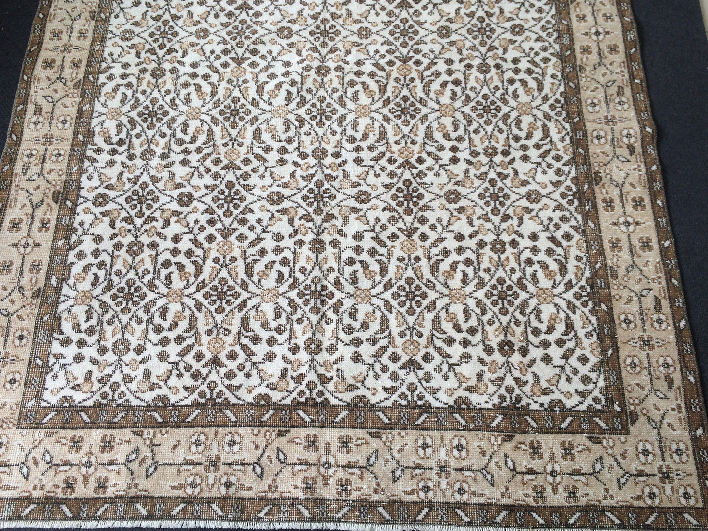 Hand Made Rug Turkish Vintage Rug Oushak Rugs Rustic Rug Wool Oushak Rugs floral Farmhouse Rug, Pastel Vintage Rug Muted Neutral Wool Rug