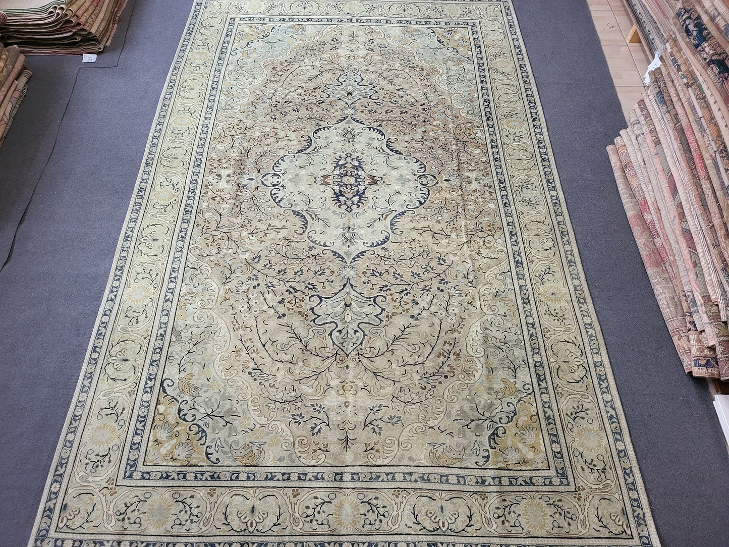 Persian RUG Oriental 6.2 x 9.7 Rug Large Area Rug, VINTAGE Rug, Turkish Low Wool Pile Rug,Hand Knotted Rug Antique Rug Muted Anatolian Rug