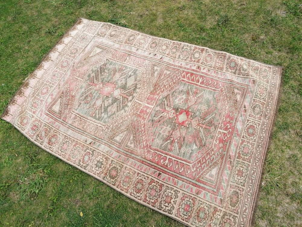 Vintage handmade wool bedding rug turkish bedroom rug 3'10x5'8 oushak rug,  bohemian rug, living room rug
