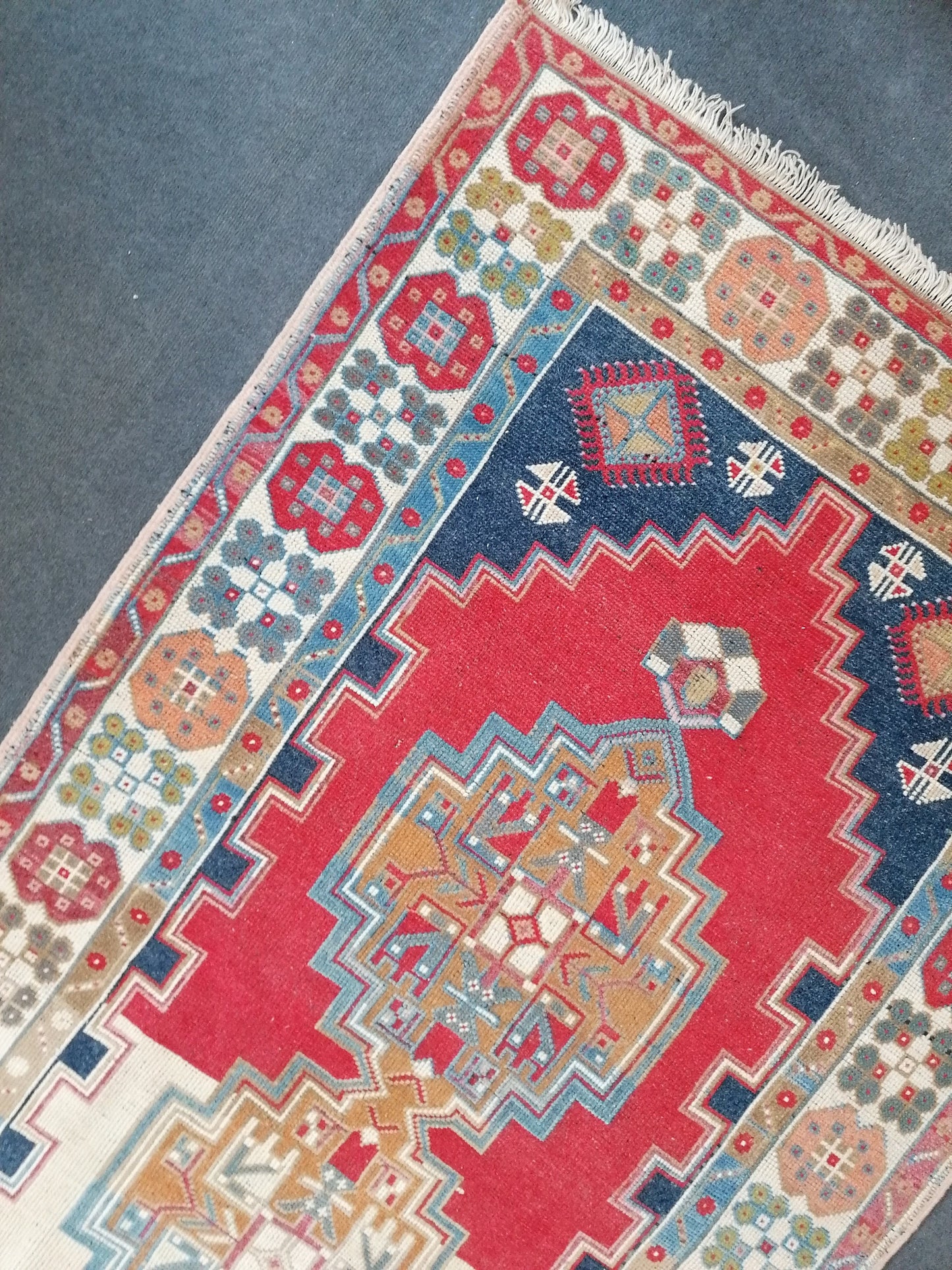 Blue vintage turkısh rug, anatolian wool rug, area oushak rug 4'3x7'10 feet