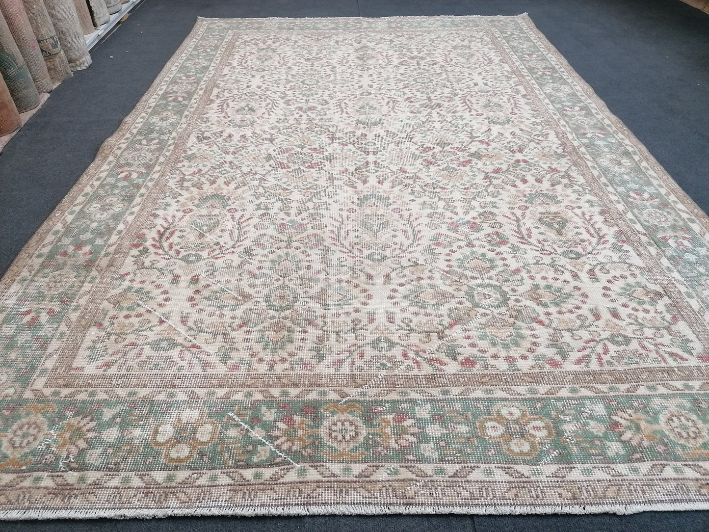 6 x 9.7 feet Large turkish rug, vintage rug, oushak rug, wool vintage rug anatolian rug,unique handmade rug