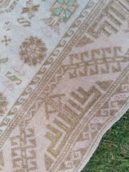 3x5 feet wool rug, faded vintage rug, oushak lounge rug, living room rug, bohemian rug, turkish rug, bathroom rug, kitchen rug, persian rug