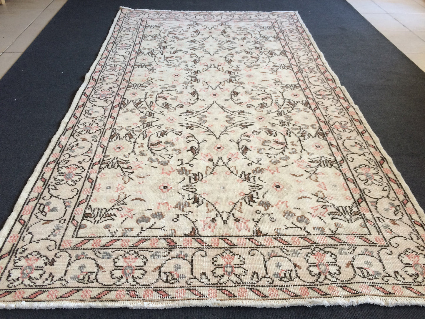 Vintage living room rug , wool pile Rug, TURKISH HAND MADE Rug, Earth Tones Rug,pastel oushak rug ,Traditional rug,Turkish Oushak Rug,