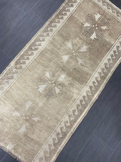 Vintage Runner Rug Muted Turkish Runner Rug 2.7 x 6 Handmade Runner Neutral Hallway Runner Kitchen Runner Rug Wool Antique Runner Rug