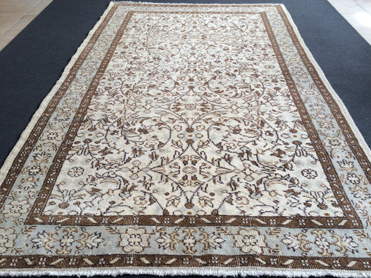 Vintage Rug, Vintage Turkish Rug, Living Room Rug, Oushak Rug,Handmade Rug, Hand Knotted Rug, Farmhouse Muted Rug, Wool Rugs