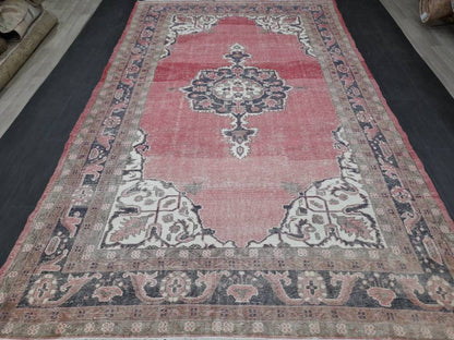 Vintage Turkish Rug 6.6 x 10.9 Red Vintage Persian Rug Muted Vintage Rug Wool Muted Oushak Rug Hand Made Rugs Vintage Distressed Turkish Rug