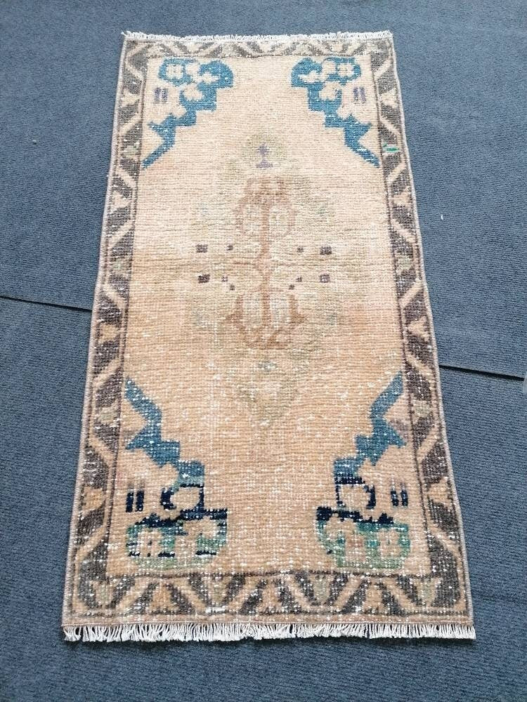 Vintage rug, vintage small turkish rug, hand made wool rug 1'7x3 feet