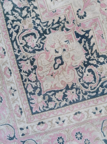 6.7 x 10.2 vintage rug. turkish oushak rug rustic, tribal rug retro rug traditional turkish rug