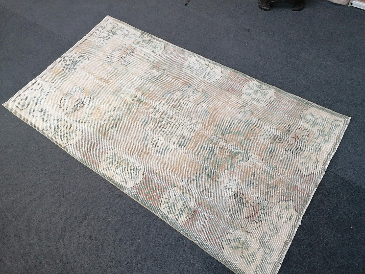 Muted distressed vintage rug 3'8x6'7 turkish rug, muted rug oushak rug floral rug oriental rug antique rug
