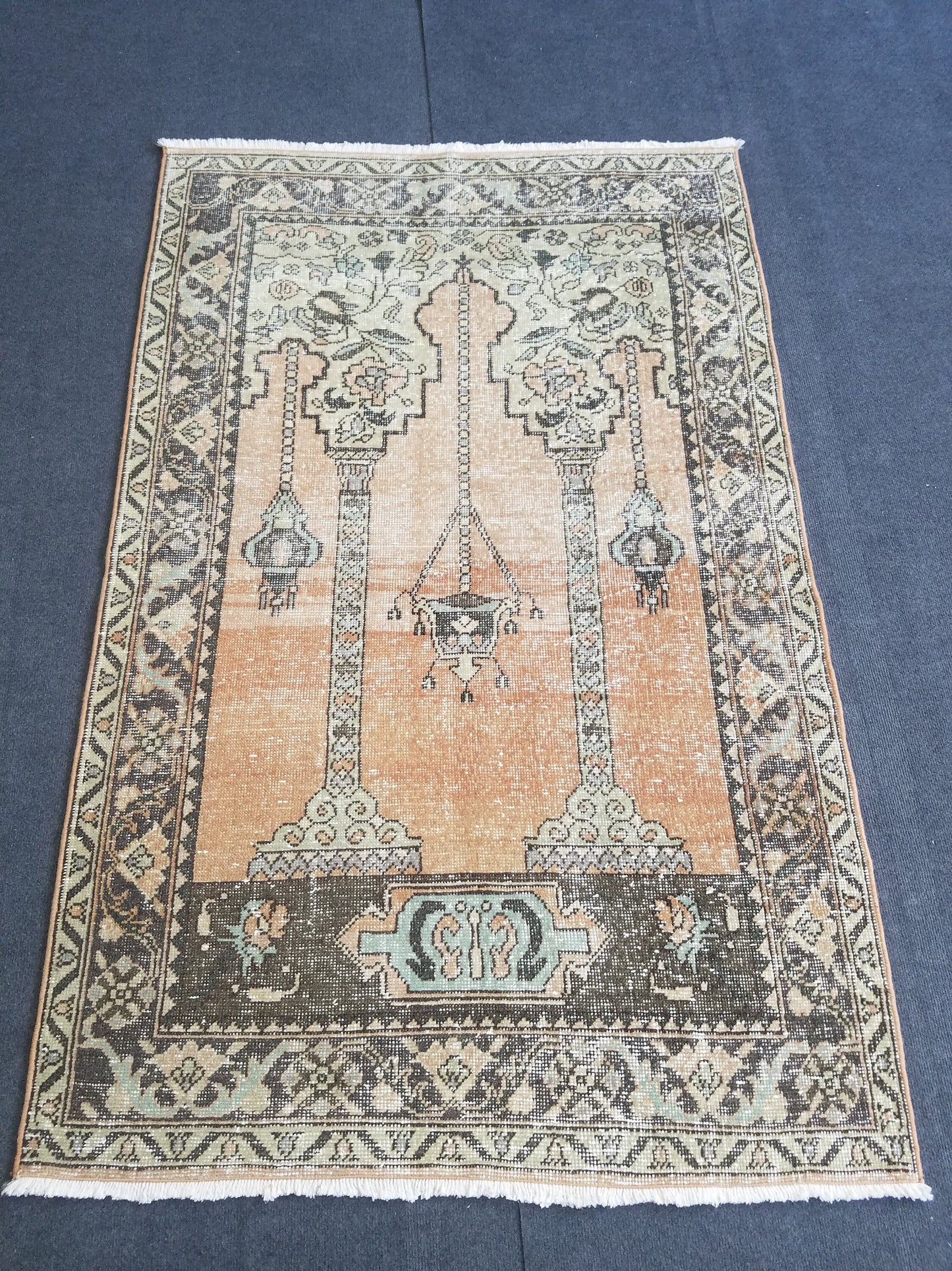 Turkish rug 5'7x 3'7 wool rug,vintage rug