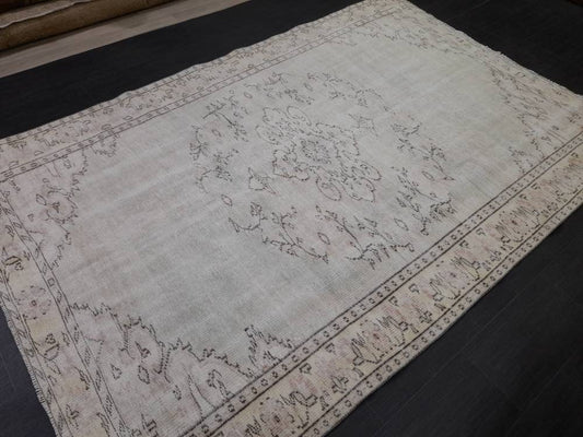 Neutral Rug 6.2 x 9.2 Muted Vintage Rug , Muted Oushak Rug, Rustic Rug, Turkish Rug, Farmhouse Rug, Distressed Wool rug Antique Rug Natural