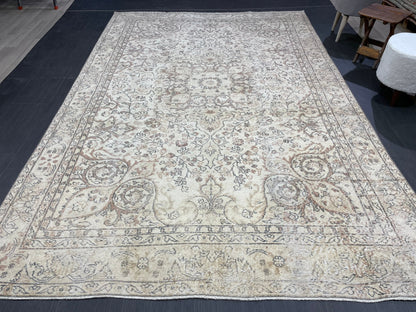 Muted Persian RUG Neutral Vintage 6.4 x 9.7 Rug Large Vintage Rug Wool Oushak Rug Hand Made Rugs Vintage Turkish Rug Neutral Rug