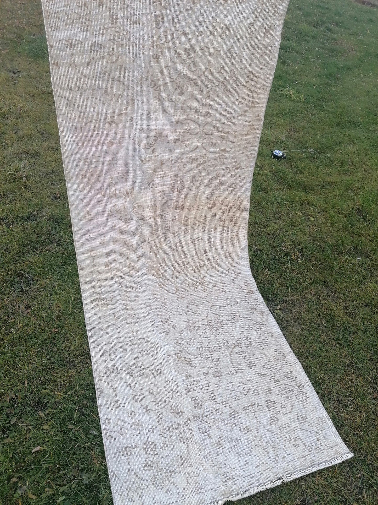 Faded turkish runner 9'x2'8 muted turkish runner, runner rug, kitchen runner, vintage runner rug