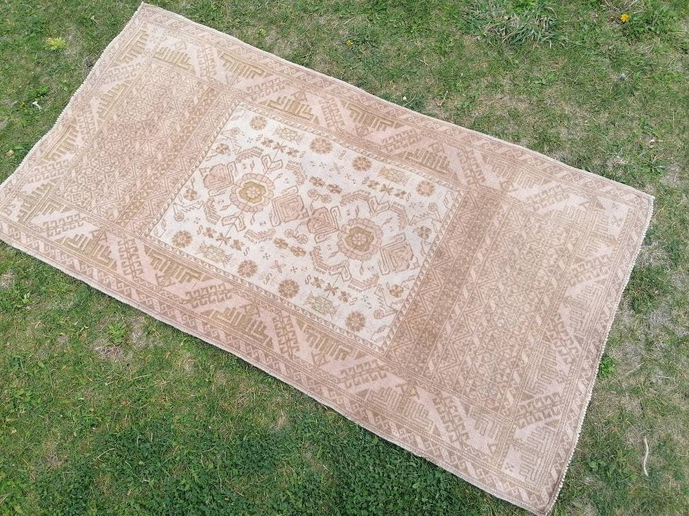 3x5 feet wool rug, faded vintage rug, oushak lounge rug, living room rug, bohemian rug, turkish rug, bathroom rug, kitchen rug, persian rug