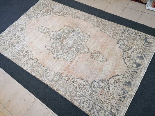 8'7x5'3 muted soft colors rug, vintage turkish rug, faded oushak vintage rug, kitchen rug,vintage anatolian bohemian rug,unique hand made