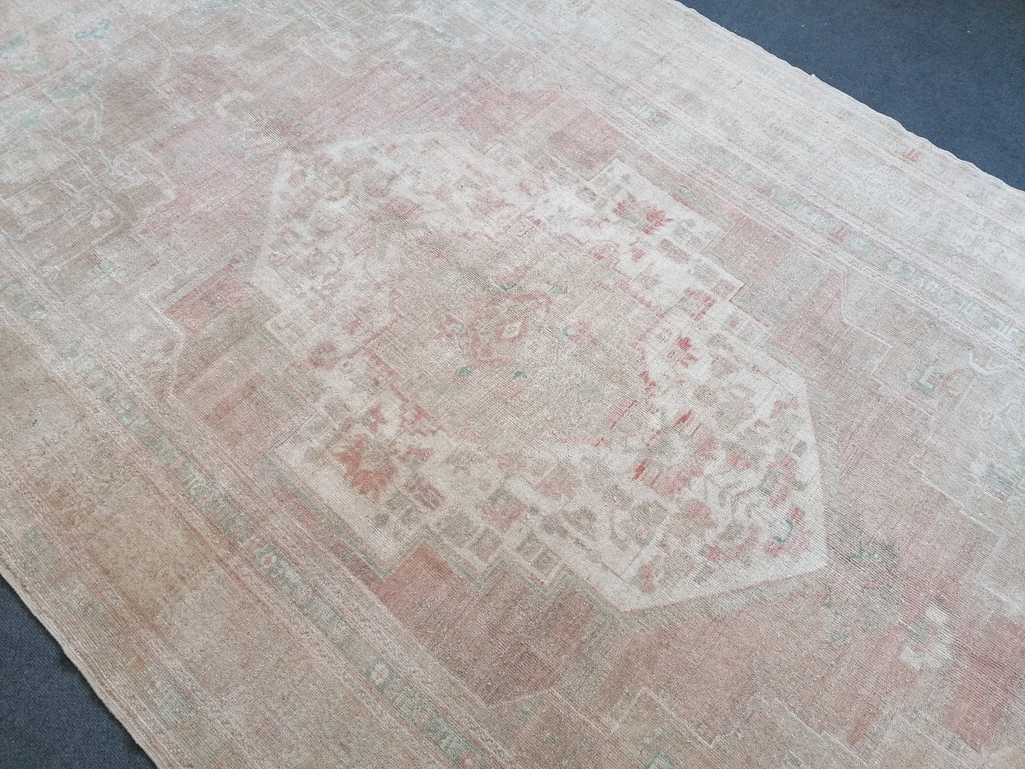 6 x 11 Oushak rug, vintage turkish rug, anatolian vintage rug, vintage rug, handmade rug