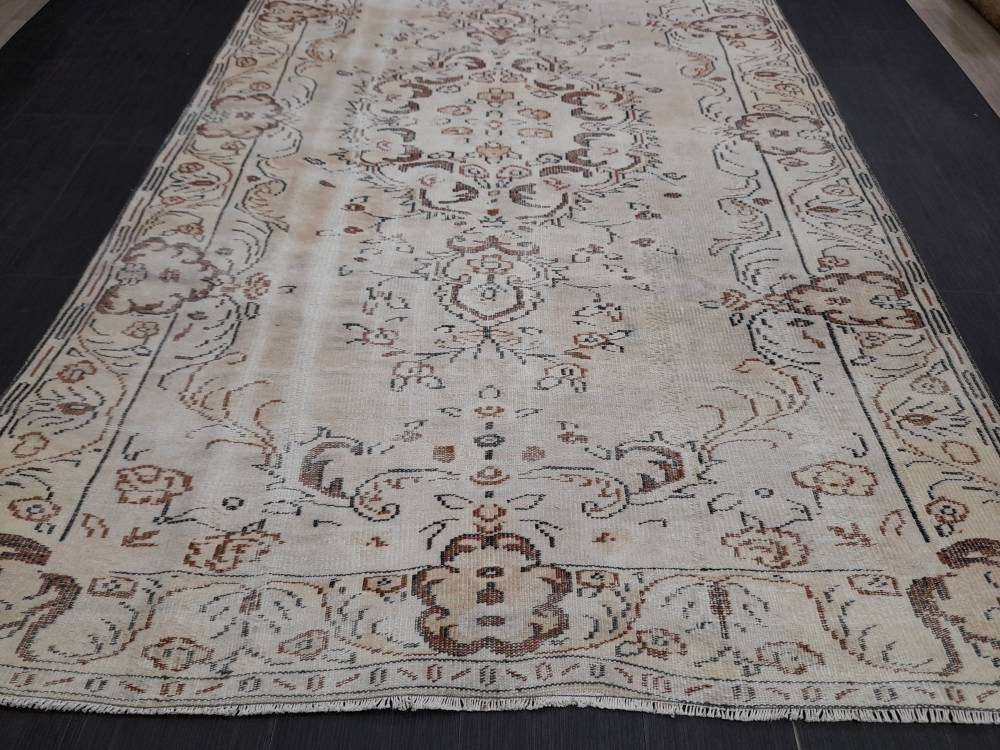 Neutral Oriental Rug TURKISH Rug 6 x 9.6 Distressed Vintage Antique Rug Vintage Wool Distressed Rug Neutral Hand Made Rug