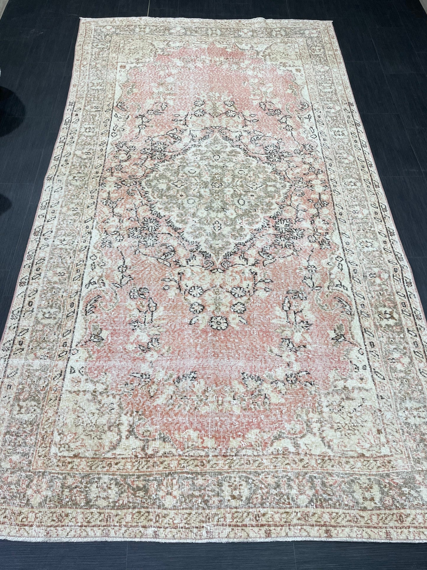 Floral Vintage RUG Antique TURKISH Rug Vintage Distressed 5.4 x 10 Rug Wool Oushak Rug Hand Made Vintage Rug Pink Persian Rug