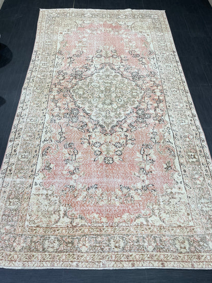 Floral Vintage RUG Antique TURKISH Rug Vintage Distressed 5.4 x 10 Rug Wool Oushak Rug Hand Made Vintage Rug Pink Persian Rug