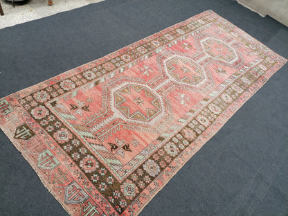 11'x4'9 anatolian runner rug, old oushak turkish runner rug, vintage turkish runner rug, vintage kitchen rug, vintage rug