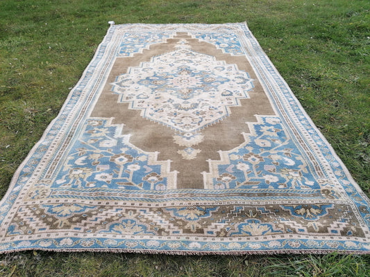 Vintage turkish rug 8'8x4'9 blue anatolian wool rug, are oushak rug, kitchen rug,room rug, unique hand made bohemian rug