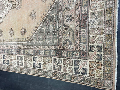 Vintage Rug, Handmade 6.5 x 10 Rug, Vintage Turkish Rug, Oushak Rug, Turkish Oushak Rug, Hand Knotted Soft Wool Rug Distressed Rug