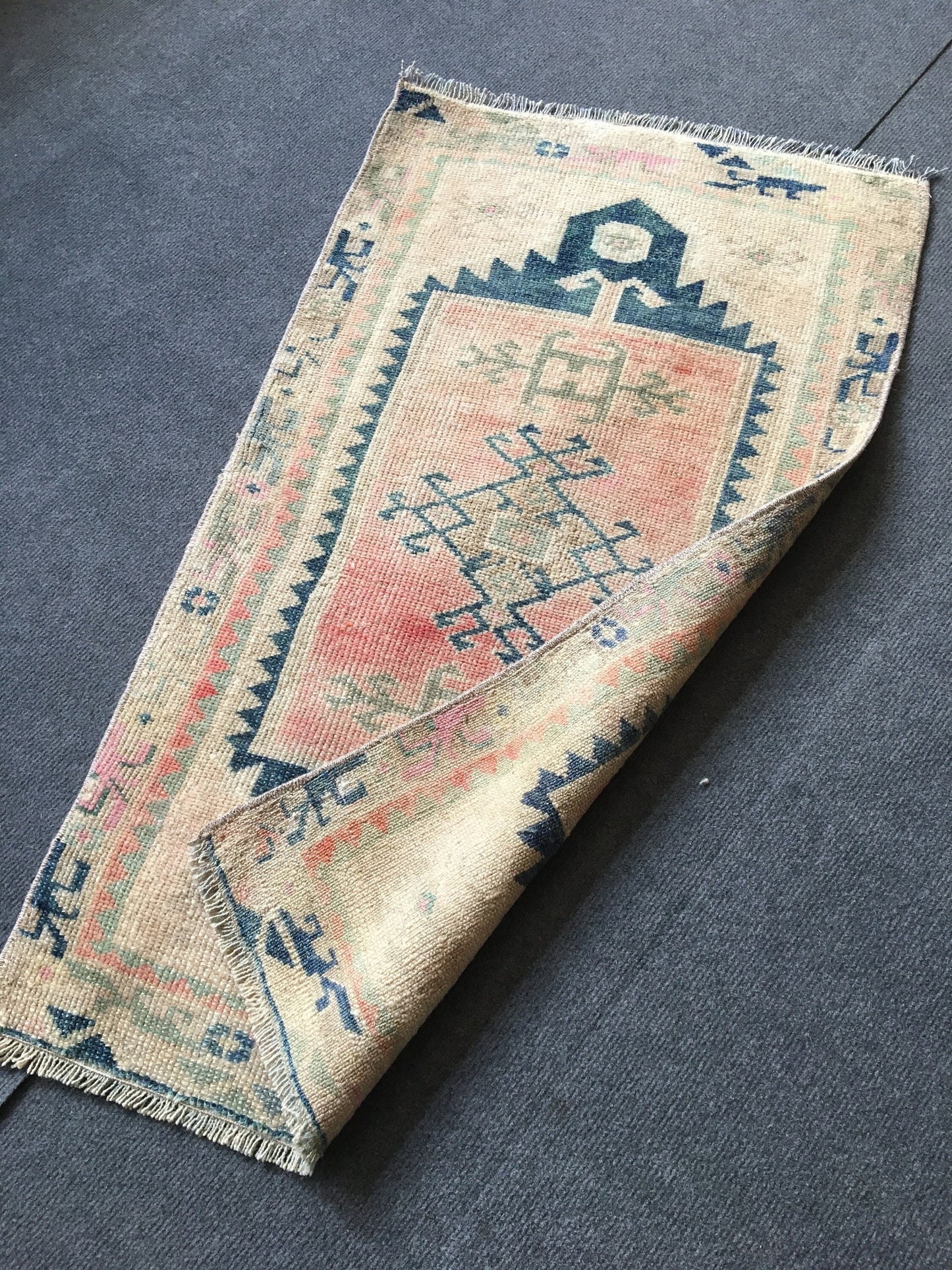 2x3 feet handmade mini rug, vintage red kitchen mini rug, turkish small rug, wool kids room rug, oushak small blue rug, bohemian design rugs